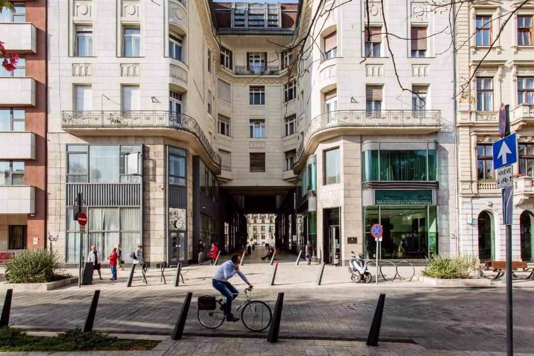 City Corso Apartman Budapeszt Zewnętrze zdjęcie
