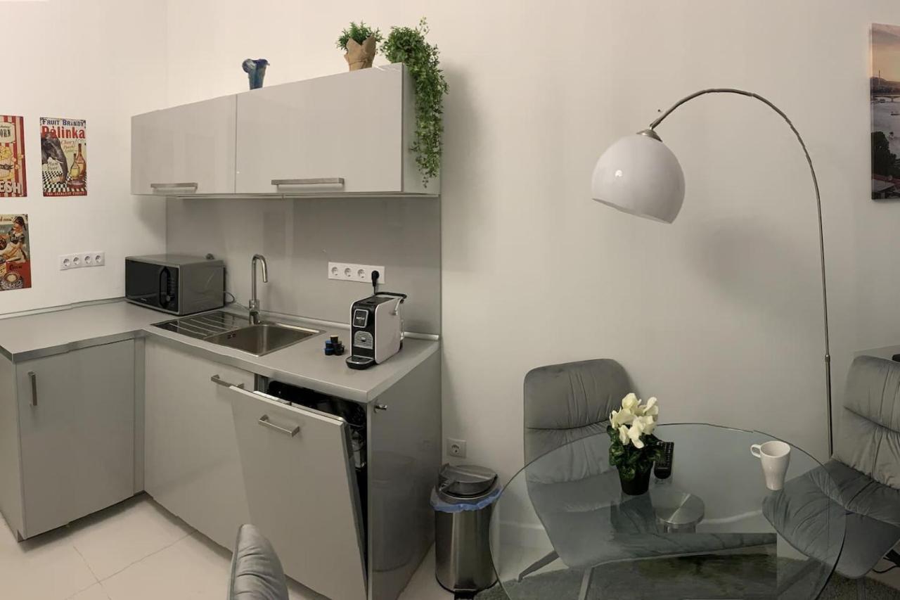 City Corso Apartman Budapeszt Zewnętrze zdjęcie